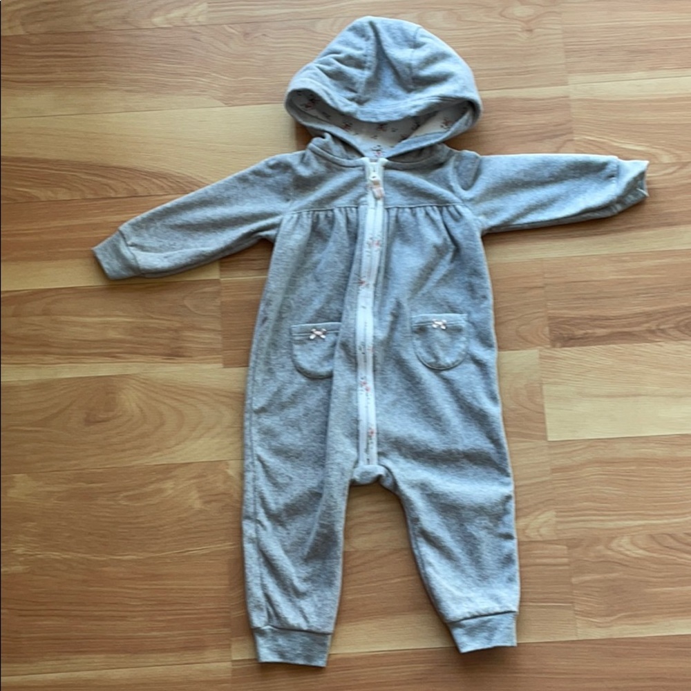 Caters 9 months zip up suit